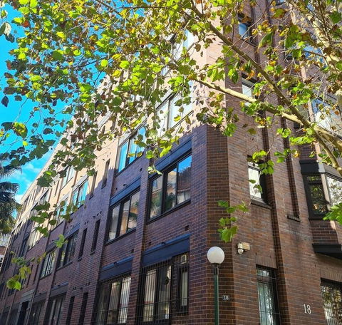 Regents Court - Palm Beach Accommodation 0