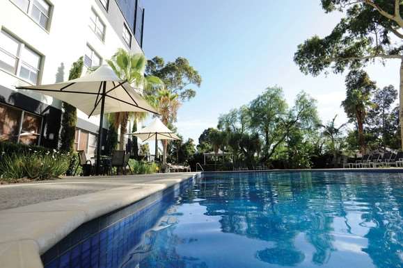 Preston Lower ACT Palm Beach Accommodation