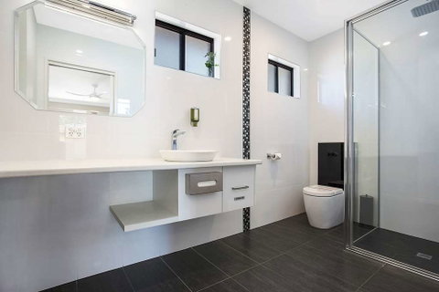 Comfort Inn May Park - Palm Beach Accommodation 2