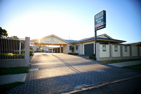 Roma Inland Motor Inn - Palm Beach Accommodation 0