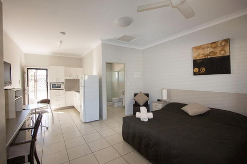 Western Gateway Motel - Palm Beach Accommodation 2