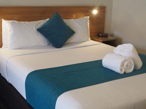 Sunnybank Star Motel - Palm Beach Accommodation 0