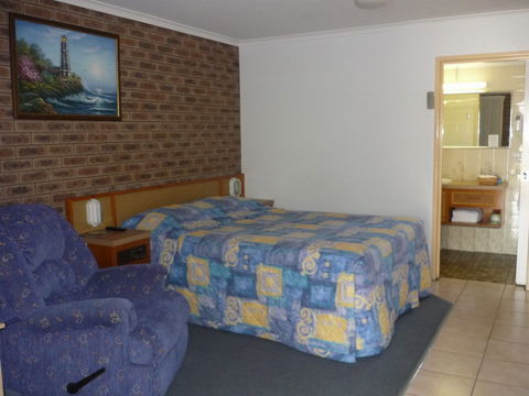 Lantern Motor Inn - Palm Beach Accommodation 1