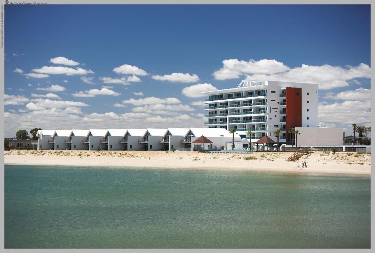 Erskine WA Palm Beach Accommodation