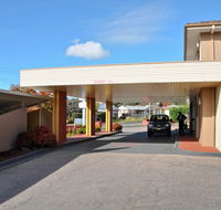 Ibis Styles Orange - Palm Beach Accommodation