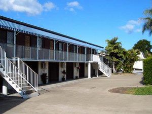 Owanyilla QLD Palm Beach Accommodation
