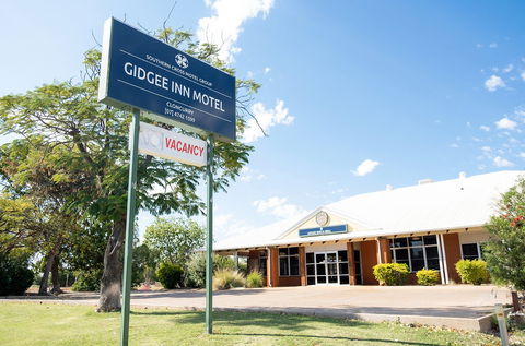 Gidgee Inn - Palm Beach Accommodation 0