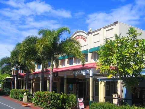 Macrossan House Boutique Holidays Apts - Palm Beach Accommodation 0