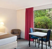 Hotel Ringwood Lake - Palm Beach Accommodation