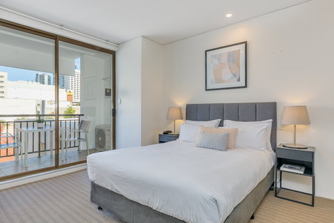 All Suites Perth - Palm Beach Accommodation 11