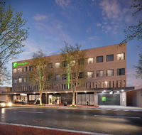 Holiday Inn Dandenong - Palm Beach Accommodation