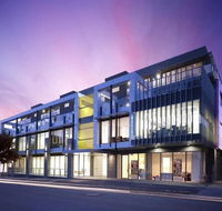 Caroline Serviced Apartments - Palm Beach Accommodation
