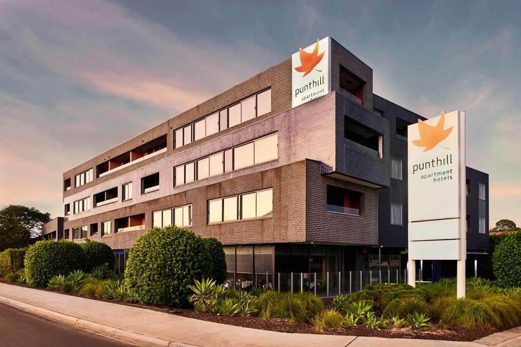 Oakleigh VIC Palm Beach Accommodation