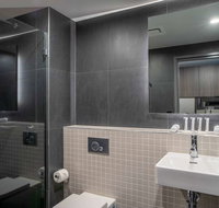 Abode Belconnen - Palm Beach Accommodation
