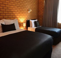 Avondel Motor Inn - Palm Beach Accommodation