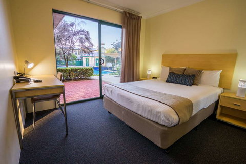 Perth Ascot Central Apartment Hotel - Palm Beach Accommodation 2