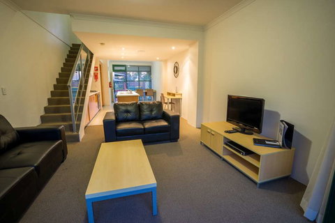 Perth Ascot Central Apartment Hotel - Palm Beach Accommodation 8