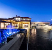 Swan River Hotel - Palm Beach Accommodation