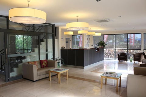 Bairnsdale International - Palm Beach Accommodation 1