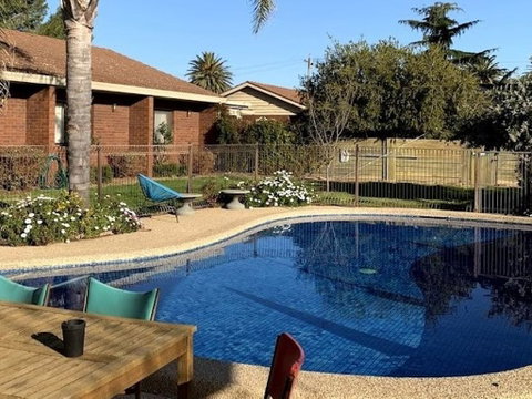 Kingswood Motel - Palm Beach Accommodation 1