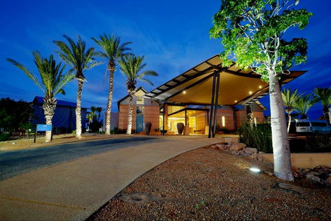 Mantarays Ningaloo Beach Resort - Palm Beach Accommodation 1