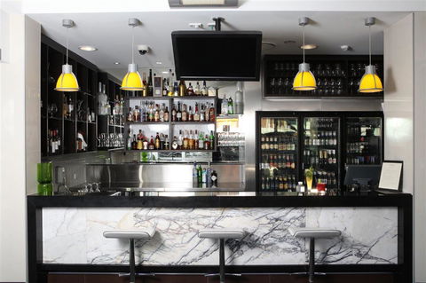 Jephson Hotel - Palm Beach Accommodation 1