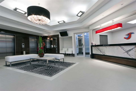 Jephson Hotel - Palm Beach Accommodation 2