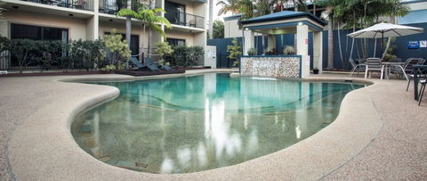 Coral Cay Resort - Palm Beach Accommodation 0