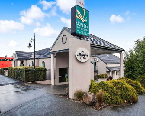 Quality Inn & Suites Menzies - Palm Beach Accommodation 0