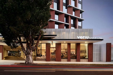 Veriu Green Square - Palm Beach Accommodation 0