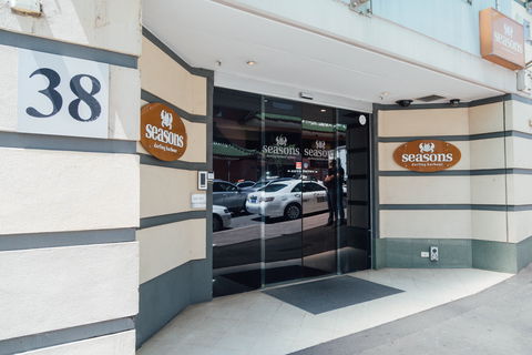 Seasons Darling Harbour - Palm Beach Accommodation 1