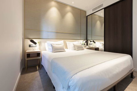 Skye Suites Green Square - Palm Beach Accommodation 7