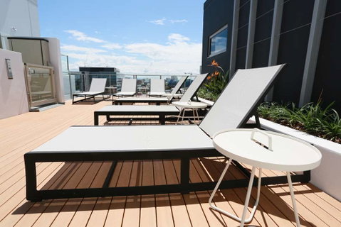 Alex Perry Hotel and Apartments - Palm Beach Accommodation 7