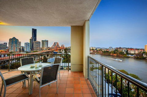 Bridgewater Apartments - Palm Beach Accommodation 9
