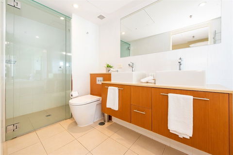 Lanai Riverside Apartments - Palm Beach Accommodation 14