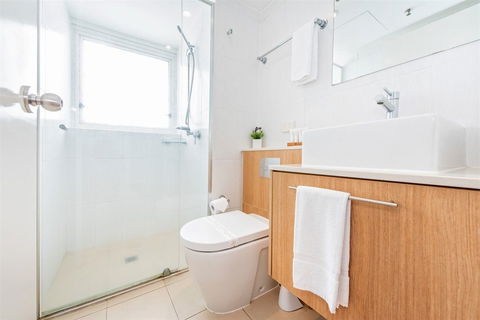 Lanai Riverside Apartments - Palm Beach Accommodation 16