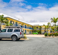 Mackay Seabreeze Apartments - Palm Beach Accommodation