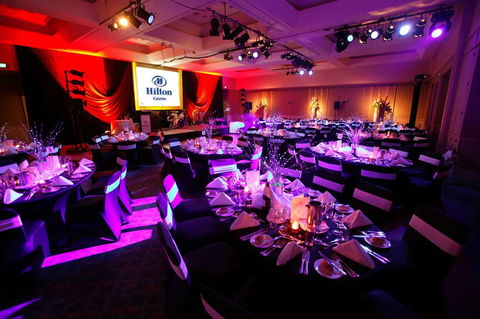 Hilton Cairns - Palm Beach Accommodation 11