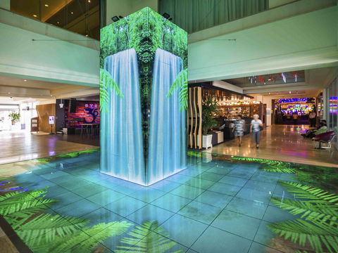 Pullman Reef Hotel Casino - Palm Beach Accommodation 2