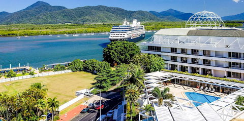 Pullman Reef Hotel Casino - Palm Beach Accommodation 6