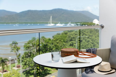 Crystalbrook Riley - Palm Beach Accommodation 6