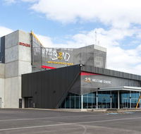 Rydges Pit Lane Hotel - Palm Beach Accommodation