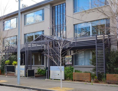 Birches Serviced Apartments - Palm Beach Accommodation 2