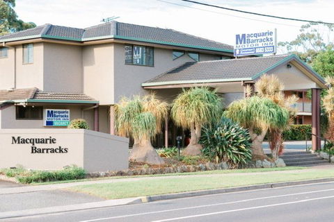 Macquarie Barracks Inn - Palm Beach Accommodation 0