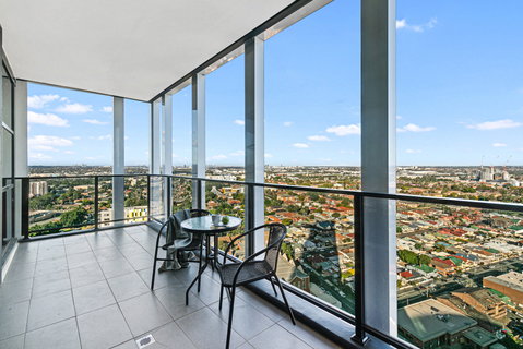 Astra Apartments Parramatta - Skyrise - Palm Beach Accommodation 1