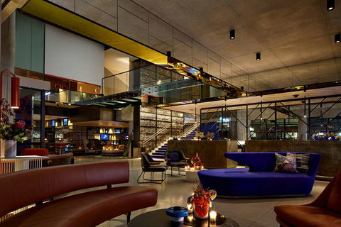 QT Melbourne - Palm Beach Accommodation 2