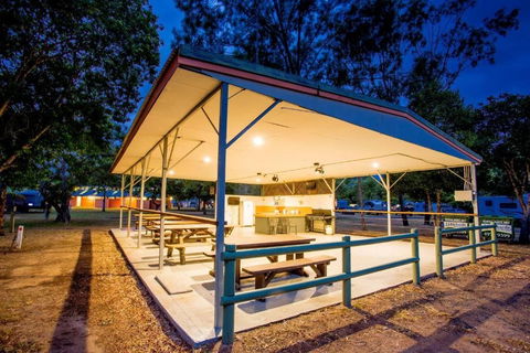 Discovery Parks Tannum Sands - Palm Beach Accommodation 1