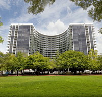 Astra Canberra Manhattan - Palm Beach Accommodation