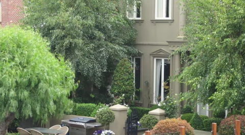 Gallery Apartments - Palm Beach Accommodation 1