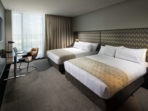 Pullman Brisbane Airport Hotel - Palm Beach Accommodation 2